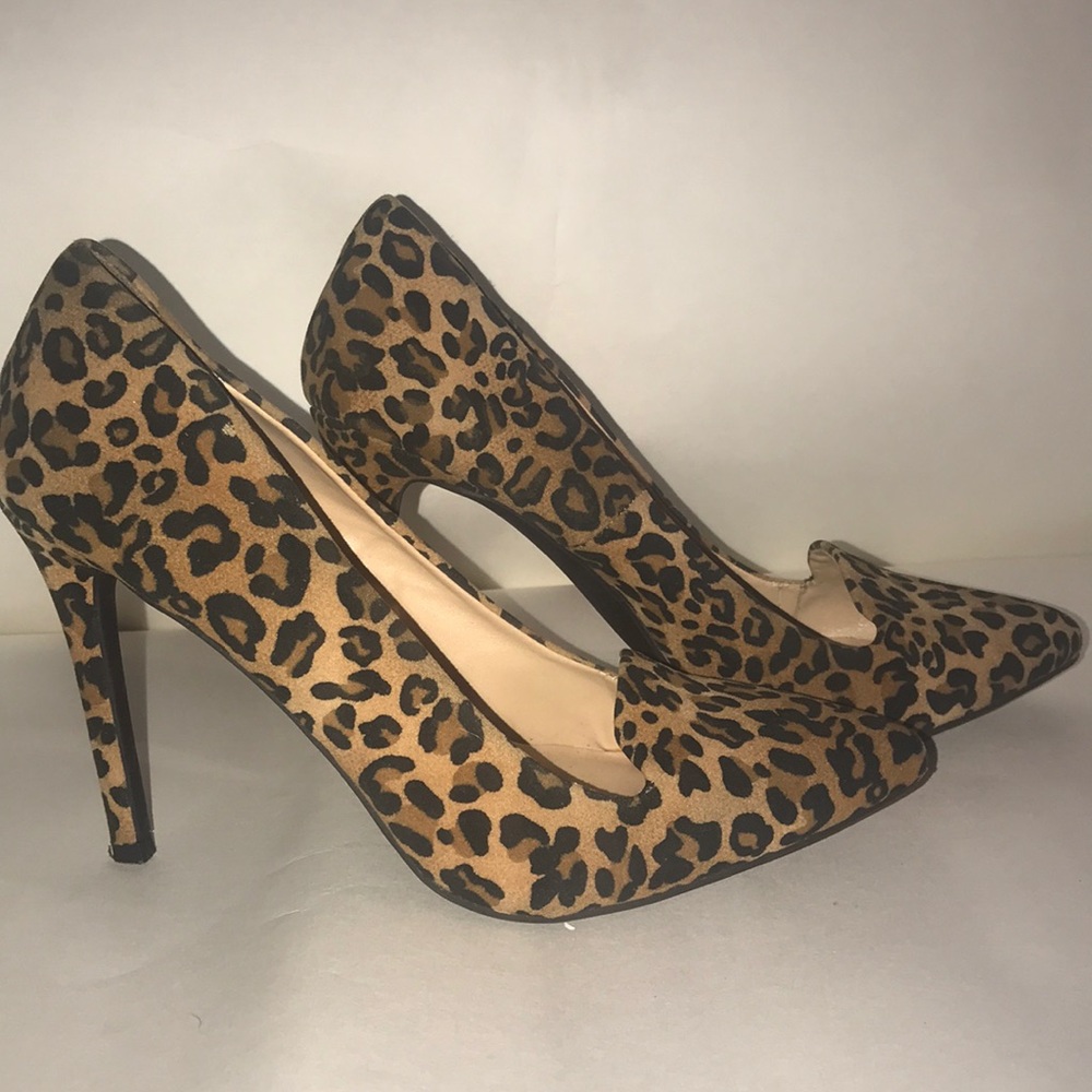Leopard Pumps